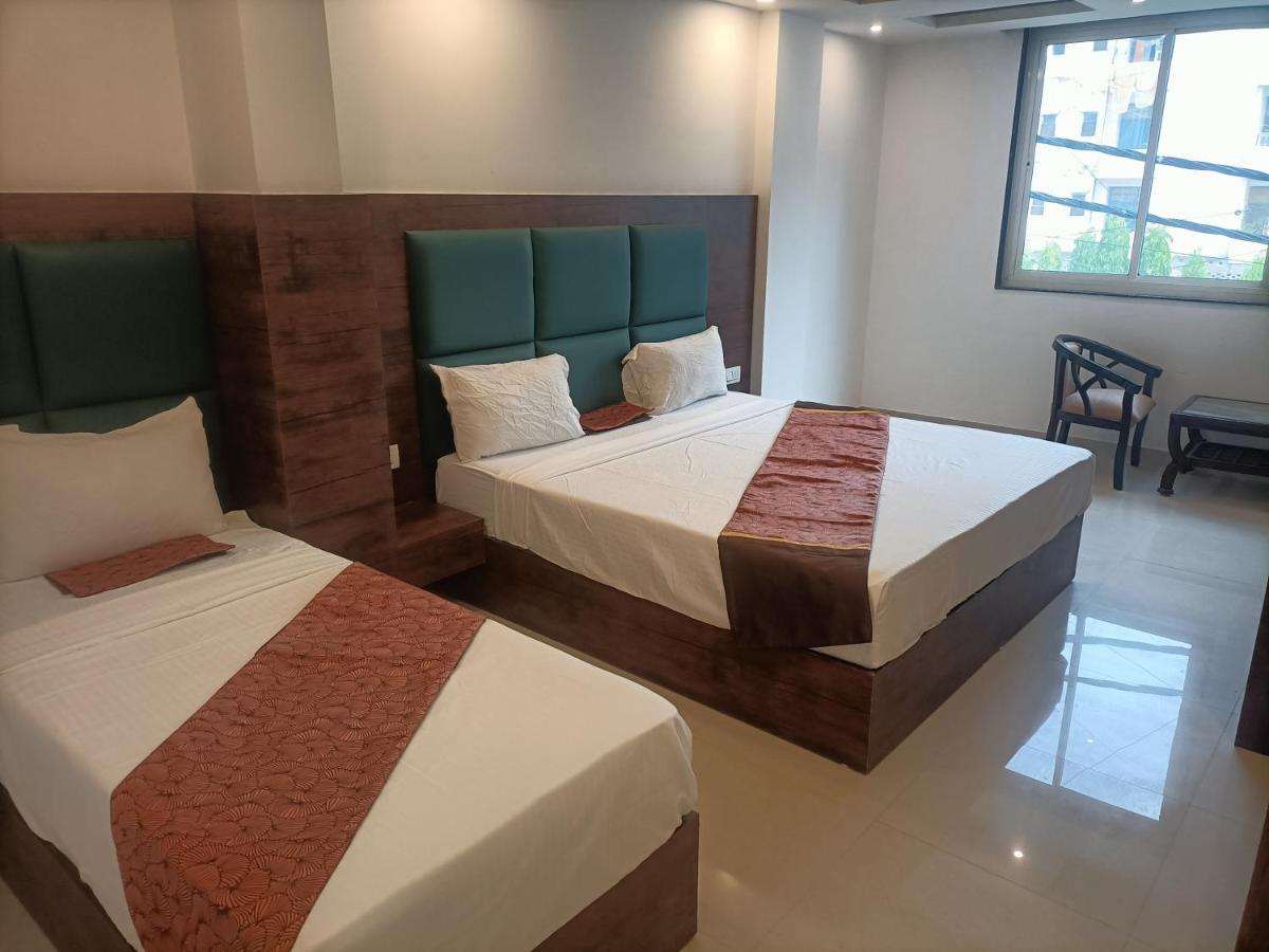 Family Hotel Tark Near Igi Airport Delhi Нью-Делі Екстер'єр фото